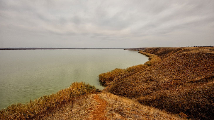 Озеро Кызыл-яр в Крыму 