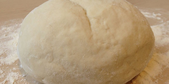 Тесто на вареники - рецепты быстрого приготовления на воде, молоке или кефире