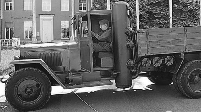 ЗиС-21А: как работал грузовой автомобиль на дровах 