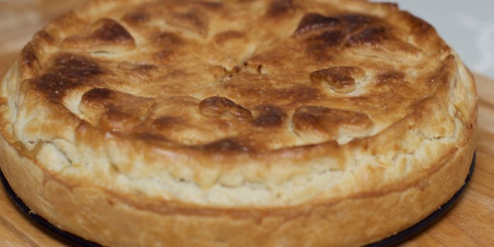 Пирог с курицей - как приготовить тесто и начинку по пошаговым рецептам, испечь в духовке или мультиварке