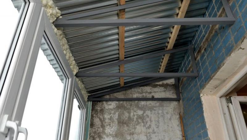 Переробка балкона в хрущовці з утепленням і склопакетами